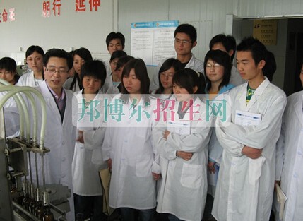 上海醫(yī)藥高等?？茖W(xué)校