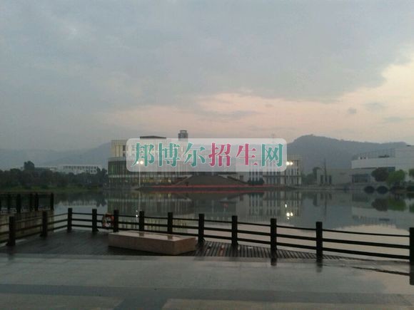蘇州經(jīng)貿(mào)職業(yè)技術學院是幾專