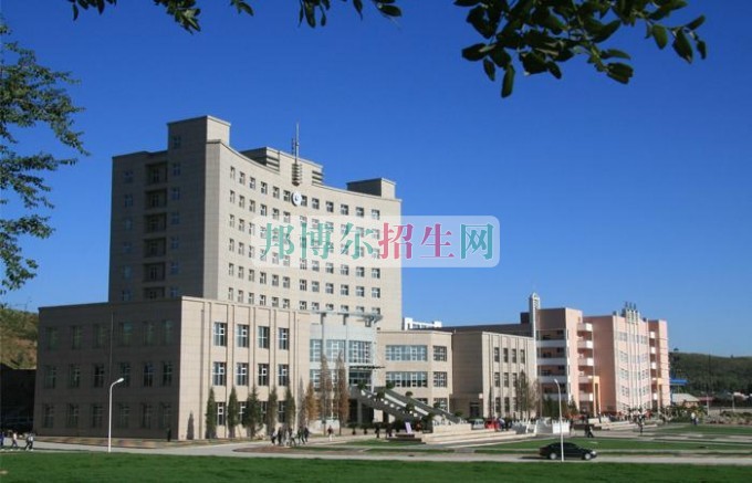 張家口職業(yè)技術學院網站網址