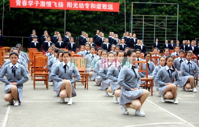 高中好還是中專(zhuān)好