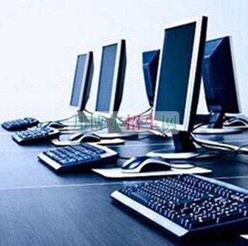 女生學計算機應用技術(shù)好嗎