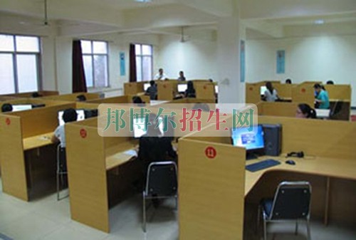 計算機(jī)應(yīng)用技術(shù)學(xué)校哪里好