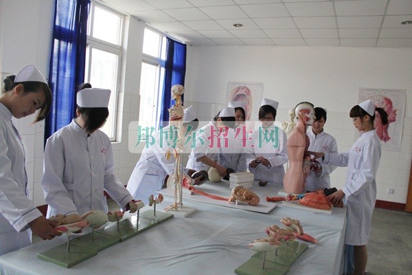 成都比較好的護理學(xué)校