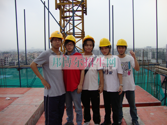 成都有幾個建筑工程技術學校