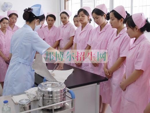 成都哪個高級護理學校最好