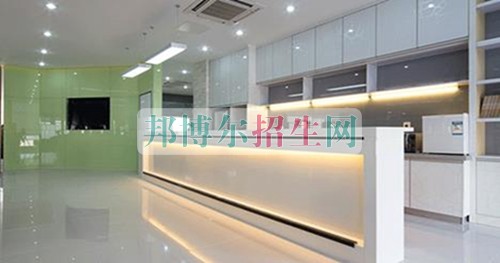 成都男生可以讀計算機(jī)應(yīng)用技術(shù)嗎