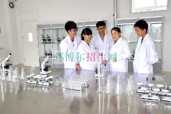 成都高級(jí)護(hù)理比較好的大專學(xué)校
