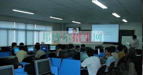 成都計算機網(wǎng)絡(luò)技術(shù)就業(yè)形勢怎么樣