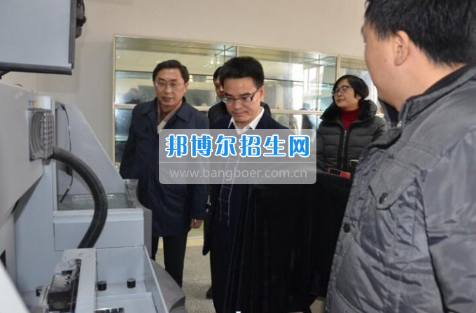 市委常委、宣傳部部長劉全勝到四川省檔案學(xué)校調(diào)研指導(dǎo)工作