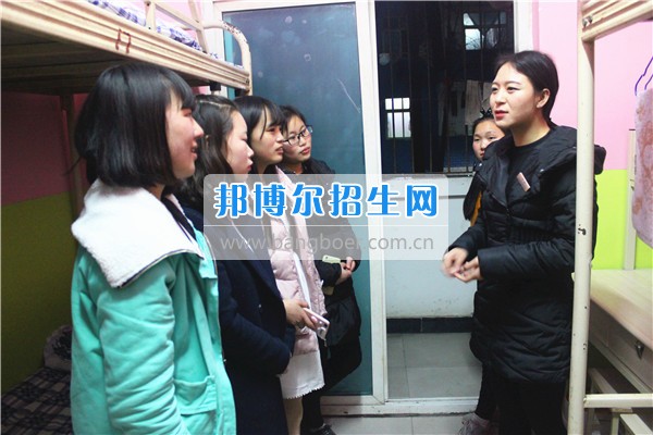 成都希望幼師學(xué)校是責任？更是一種愛！