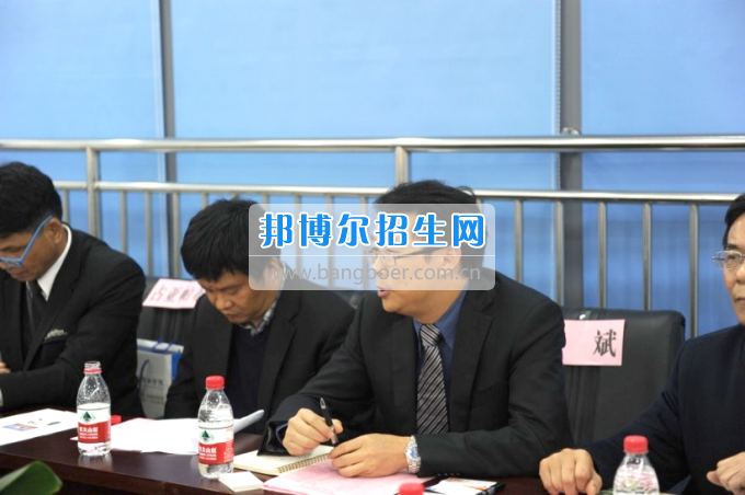重慶公共運(yùn)輸職業(yè)學(xué)院舉行中泰職業(yè)教育交流合作洽談會