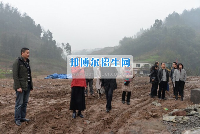 川南幼兒師范高等?？茖W(xué)校“走基層、送溫暖”活動