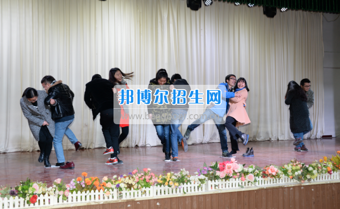 川南幼兒師范高等?？茖W(xué)校與內(nèi)江職業(yè)技術(shù)學(xué)校開展青年聯(lián)誼活動(dòng)