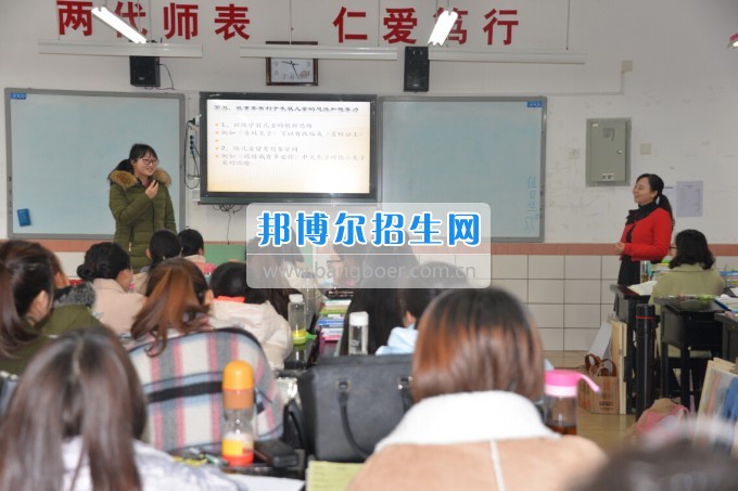 川南幼兒師范高等?？茖W校2017質(zhì)量年：撲下身子抓落實