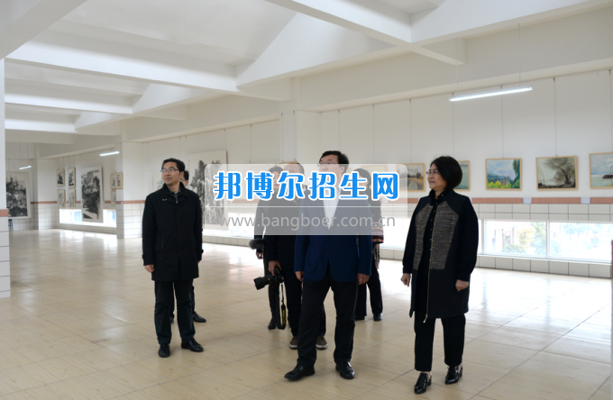 川南幼兒師范高等?？茖W(xué)校作“互聯(lián)網(wǎng)+教育”專題報告
