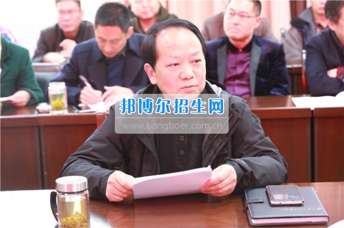 川北幼兒師范高等?？茖W(xué)校召開2016年度領(lǐng)導(dǎo)班子暨干部述職測評會