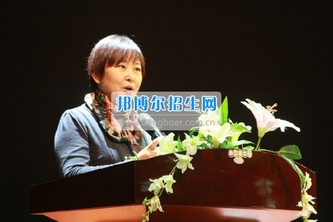 貴陽幼兒師范學(xué)校校本培訓(xùn)拉開新學(xué)期序幕，2017擼起袖子加油干！