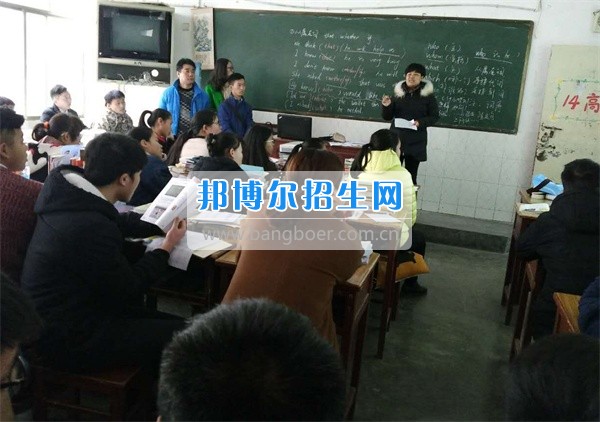貴州航天職業(yè)技術學院汽車工程系開展分類考試招生宣傳工作