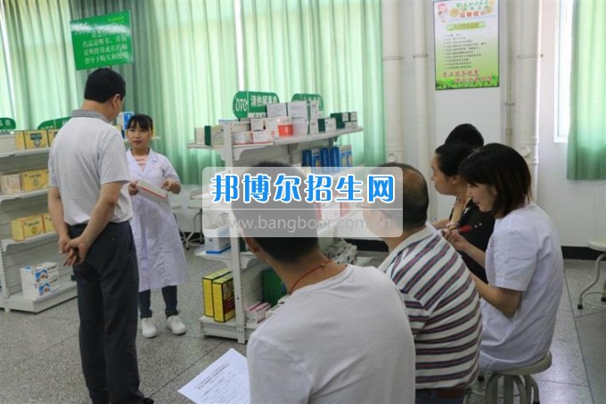 四川衛(wèi)生康復(fù)職業(yè)學(xué)院校企合辦營(yíng)銷技能大賽，共促學(xué)生營(yíng)銷技能提升