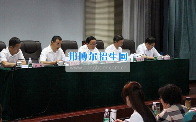 成都農(nóng)業(yè)科技職業(yè)學院召開2017年黨建暨思想政治工作會