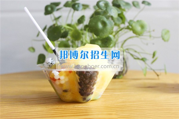 成都希望航空職業(yè)學校美味冷飲大曝光！據(jù)說，正數(shù)第三的是同學們最喜愛的冷飲！
