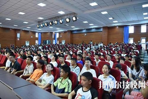成都溫江區(qū)燎原職業(yè)技術(shù)學(xué)校2020年報(bào)名條件、招生要求、招生對(duì)象