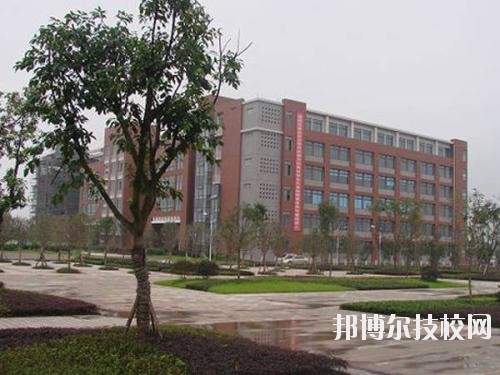 武漢鐵路橋梁職業(yè)學(xué)院2020年報(bào)名條件、招生要求、招生對(duì)象