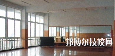 四川現(xiàn)代藝術(shù)學(xué)校2020年報名條件、招生要求、招生對象