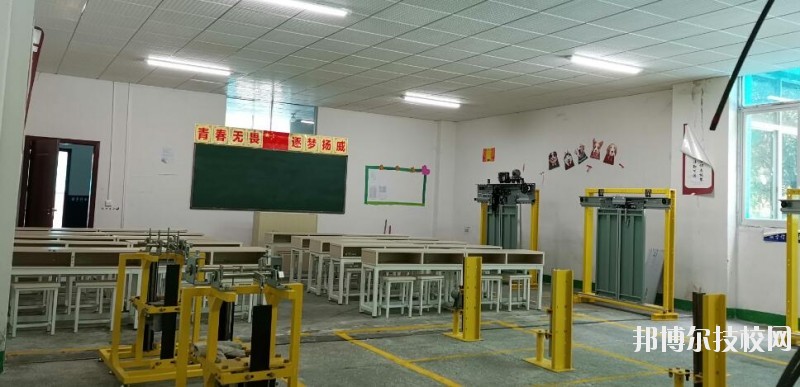 貴陽航洋動漫職業(yè)學(xué)校2020年學(xué)費、收費多少