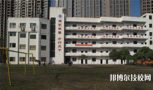 贛州應(yīng)用技術(shù)職業(yè)學(xué)校怎么樣、好不好