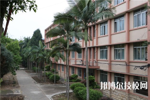 南寧工貿(mào)職業(yè)技術(shù)學(xué)校怎么樣、好不好