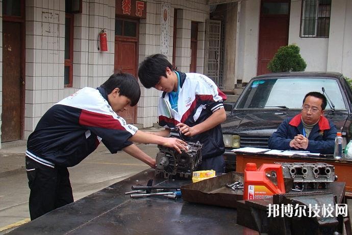 石阡中等職業(yè)學(xué)校怎么樣、好不好