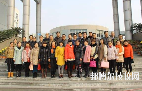 萍鄉(xiāng)湘東職業(yè)中等專業(yè)學(xué)校2020年報(bào)名條件、招生要求、招生對(duì)象 