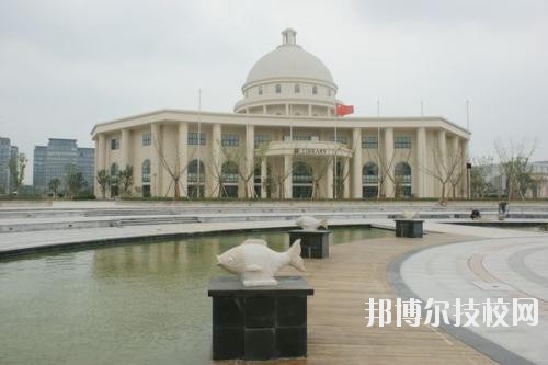 寧波外事學(xué)校2020年報名條件、招生要求、招生對象