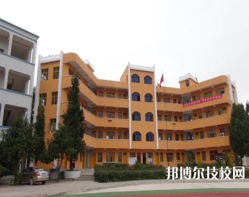 貴定中等職業(yè)技術(shù)學(xué)校2020年報(bào)名條件、招生要求、招生對(duì)象