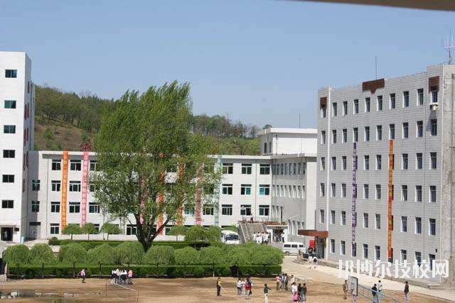 重慶渝東衛(wèi)生學(xué)校學(xué)校怎么樣、好不好