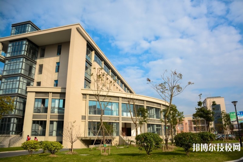 嘉善信息技術工程學校網(wǎng)址網(wǎng)站