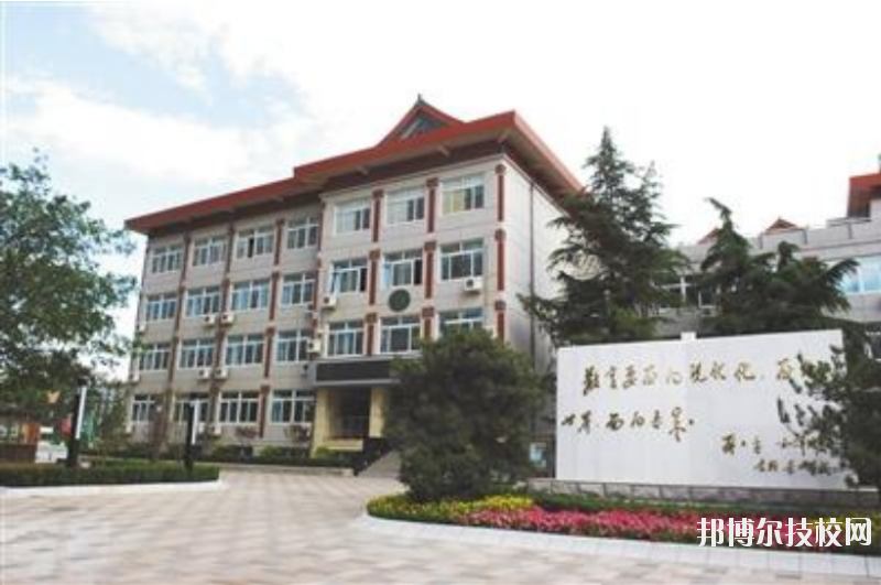 廣安市景山職業(yè)高中學校報名條件、招生要求、招生對象