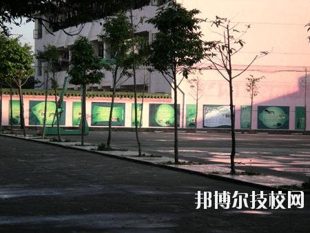 大余職業(yè)技術(shù)教育中心2020年報(bào)名條件、招生要求、招生對(duì)象