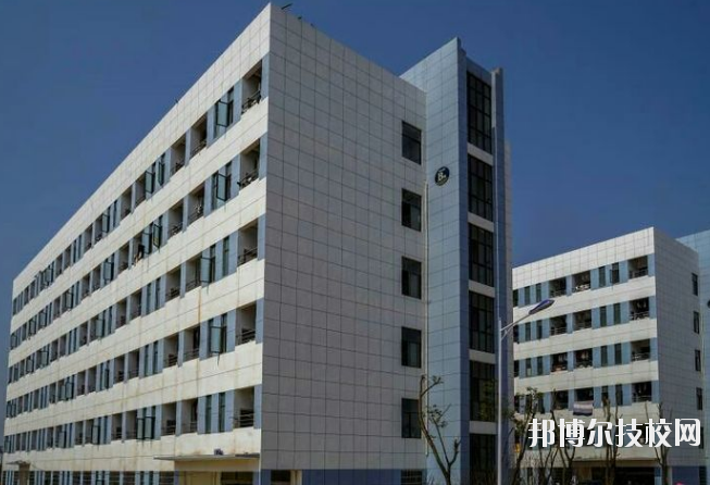 鄱陽(yáng)衛(wèi)生學(xué)校2020年報(bào)名條件、招生要求、招生對(duì)象 