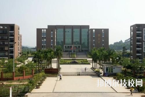 武漢南華光電職業(yè)技術(shù)學(xué)校學(xué)校怎么樣、好不好