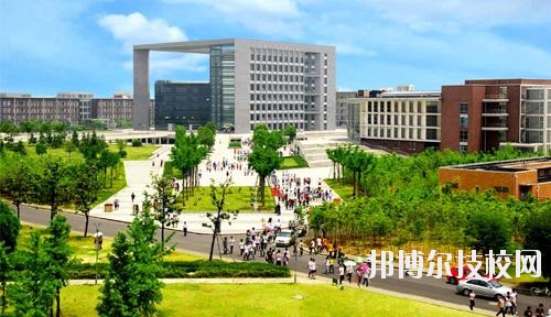 貴州經貿職業(yè)學校2020年宿舍條件