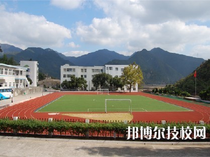 寧波四明職業(yè)高級中學(xué)2020年報名條件、招生要求、招生對象