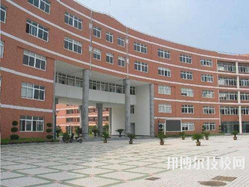 贛州第一職業(yè)技術(shù)學校2020年報名條件、招生要求、招生對象