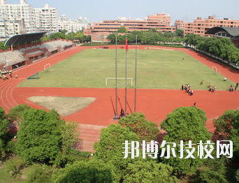 重慶新渝技工學(xué)校2020年報名條件、招生要求、招生對象