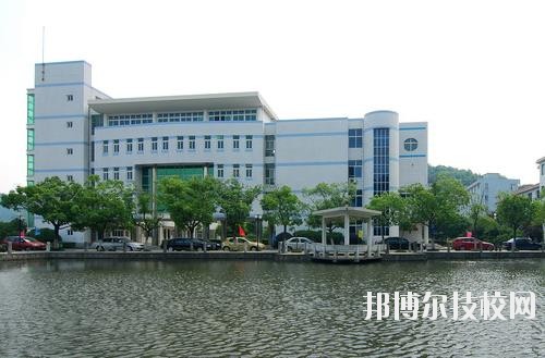 鄞州職業(yè)高級中學(xué)2020年學(xué)費(fèi)、收費(fèi)標(biāo)準(zhǔn)