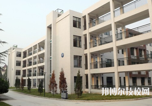 建德工業(yè)技術學校2020年報名條件、招生要求、招生對象