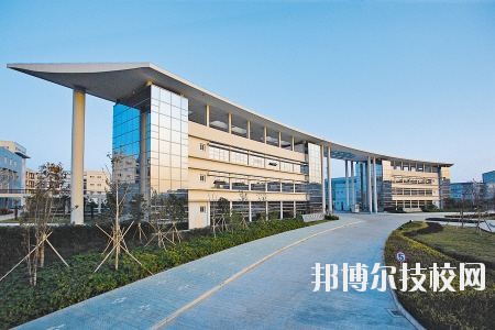 鄞州職業(yè)教育中心學(xué)校2020年報名條件、招生要求、招生對象