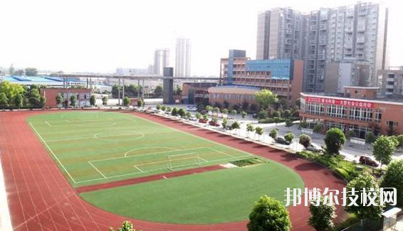 重慶潼南闇公職業(yè)高級中學2020年報名條件、招生要求、招生對象