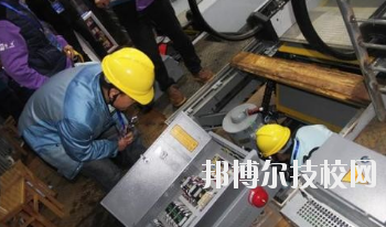 武威信息工程學校2020年學費、收費多少